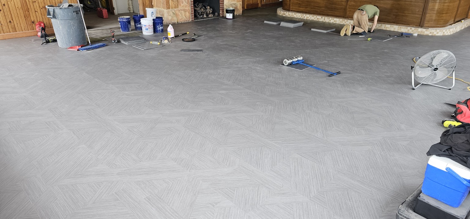 Patterned commercial carpet tile installation